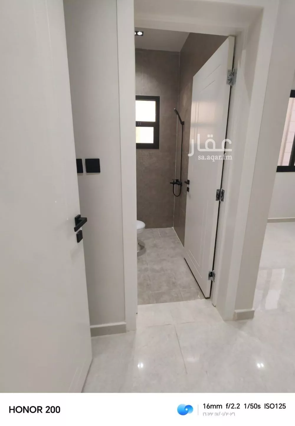 فيلا 6 غرف في العريجاء الغربية 2