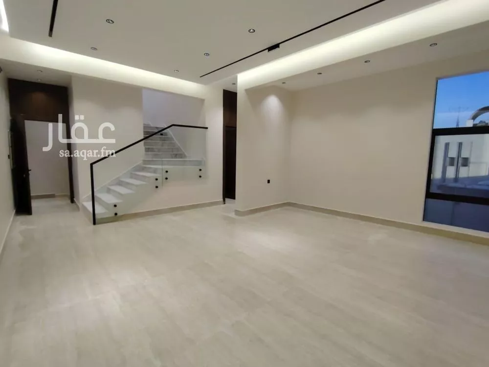 3 bedroom floor in Badr 4