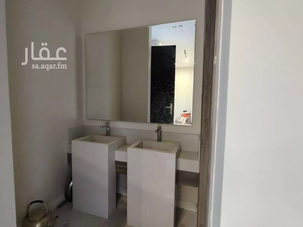 فيلا 6 غرف في العريجاء الغربية 4