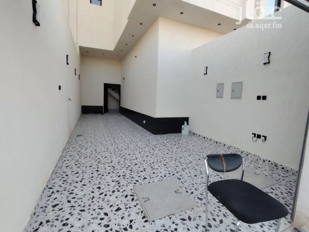 دور 3 غرف في الشرق 3