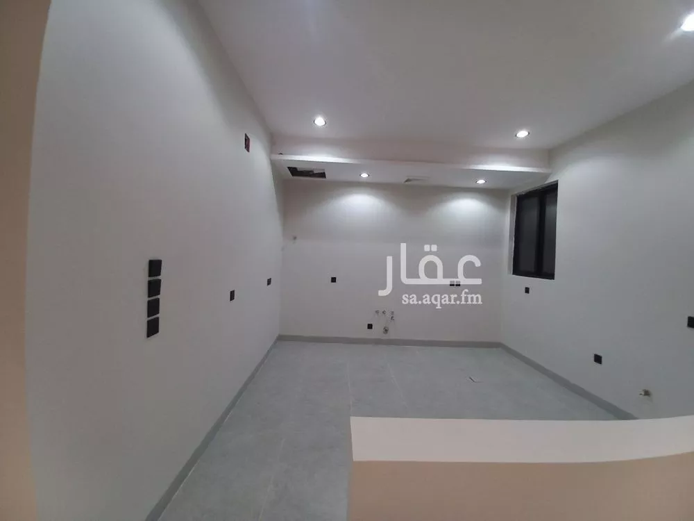 3 bedroom floor in Tuwaiq 2