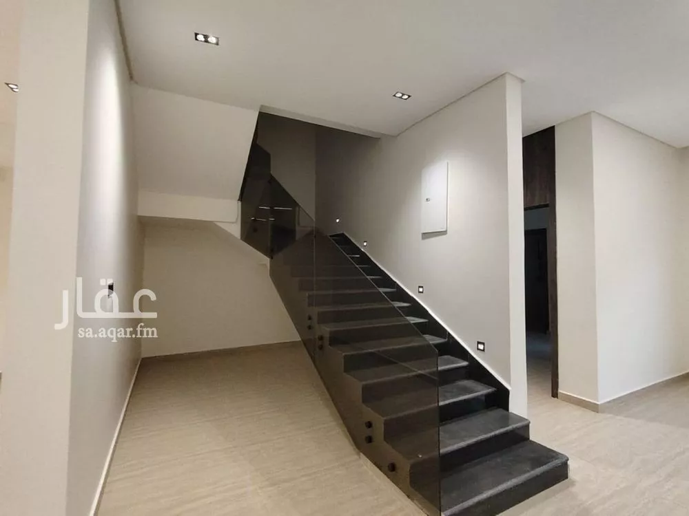 دور 4 غرف في السويدي الغربي 5