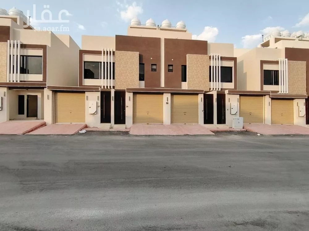 5 bedroom floor in Badr 3