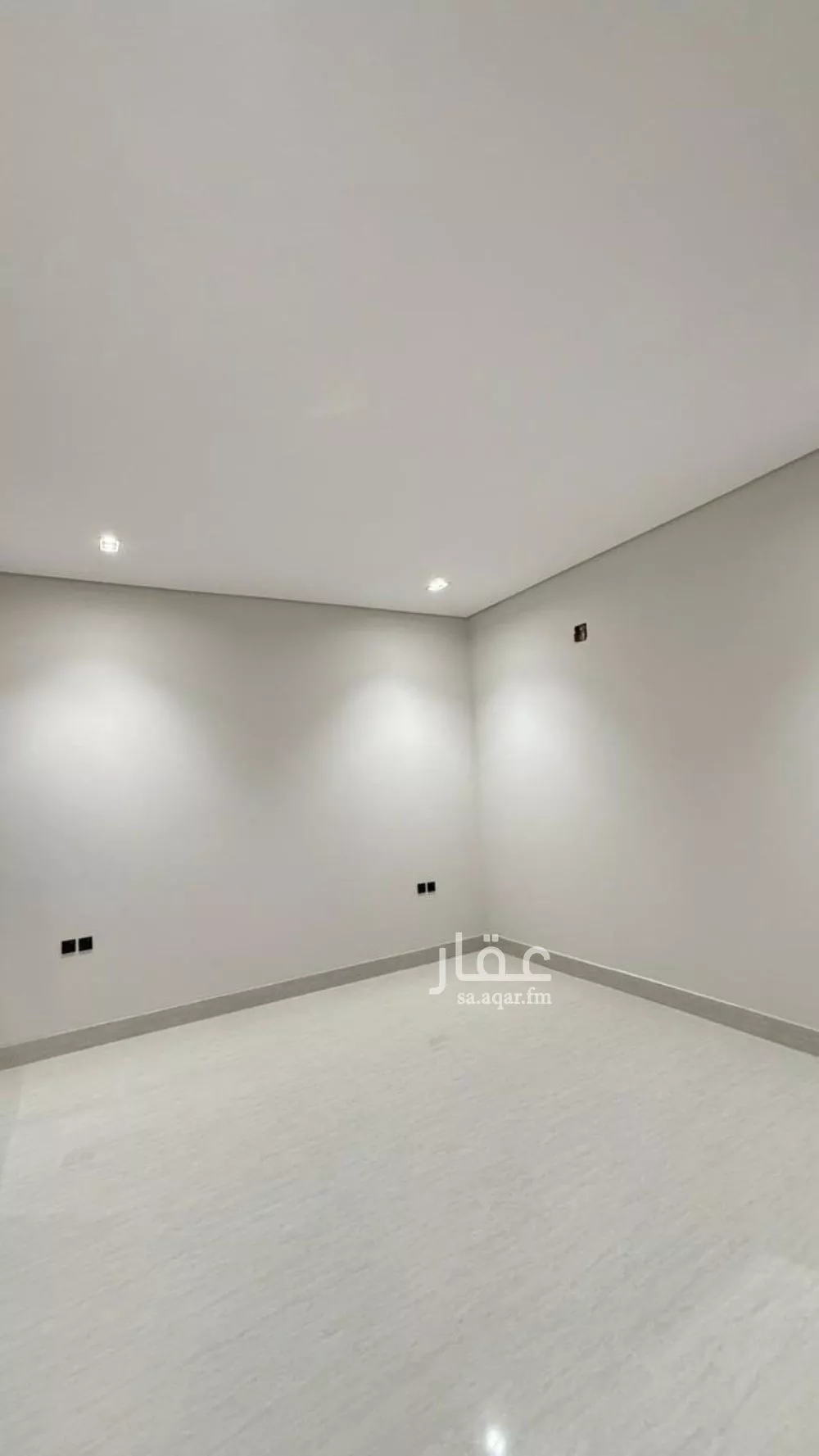 5 bedroom floor in Al Janadriyah 3