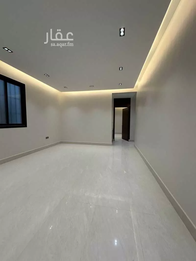 5 bedroom floor in Al Janadriyah 4