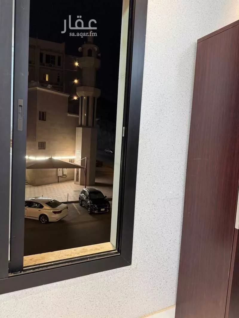 شقة 5 غرف في الملك فهد 2