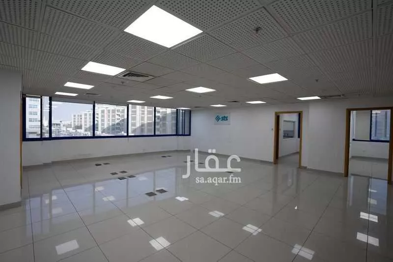 مكتب 188 م² في العليا 3