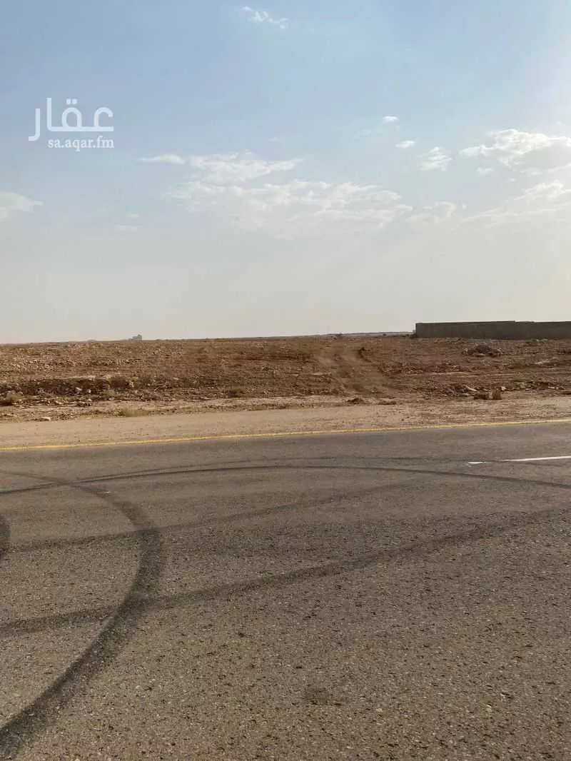 أرض 900 م² في عريض 2