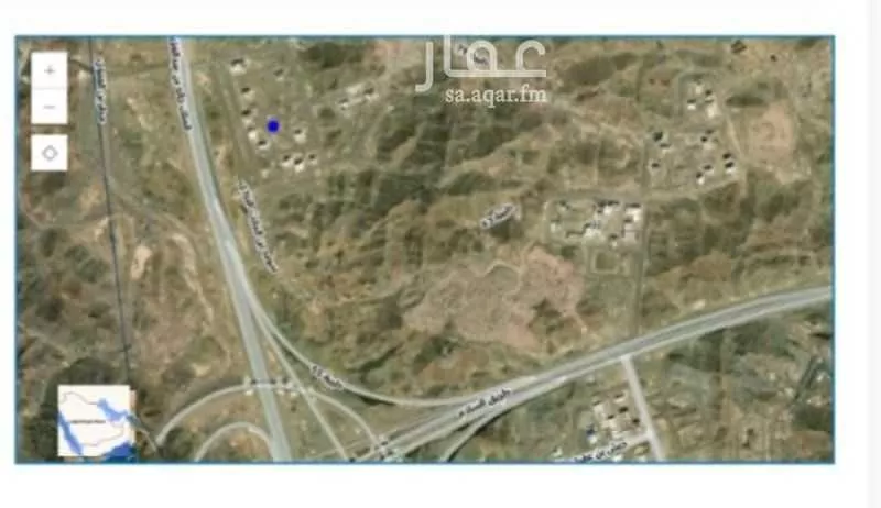 أرض 701 م² في قلعة مخيط 2