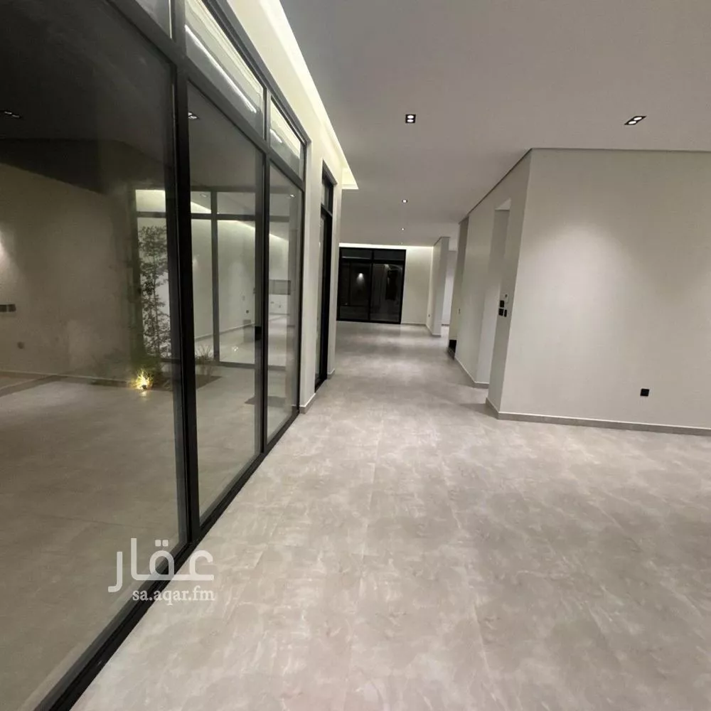 5 bedroom villa in Al Malqa 5