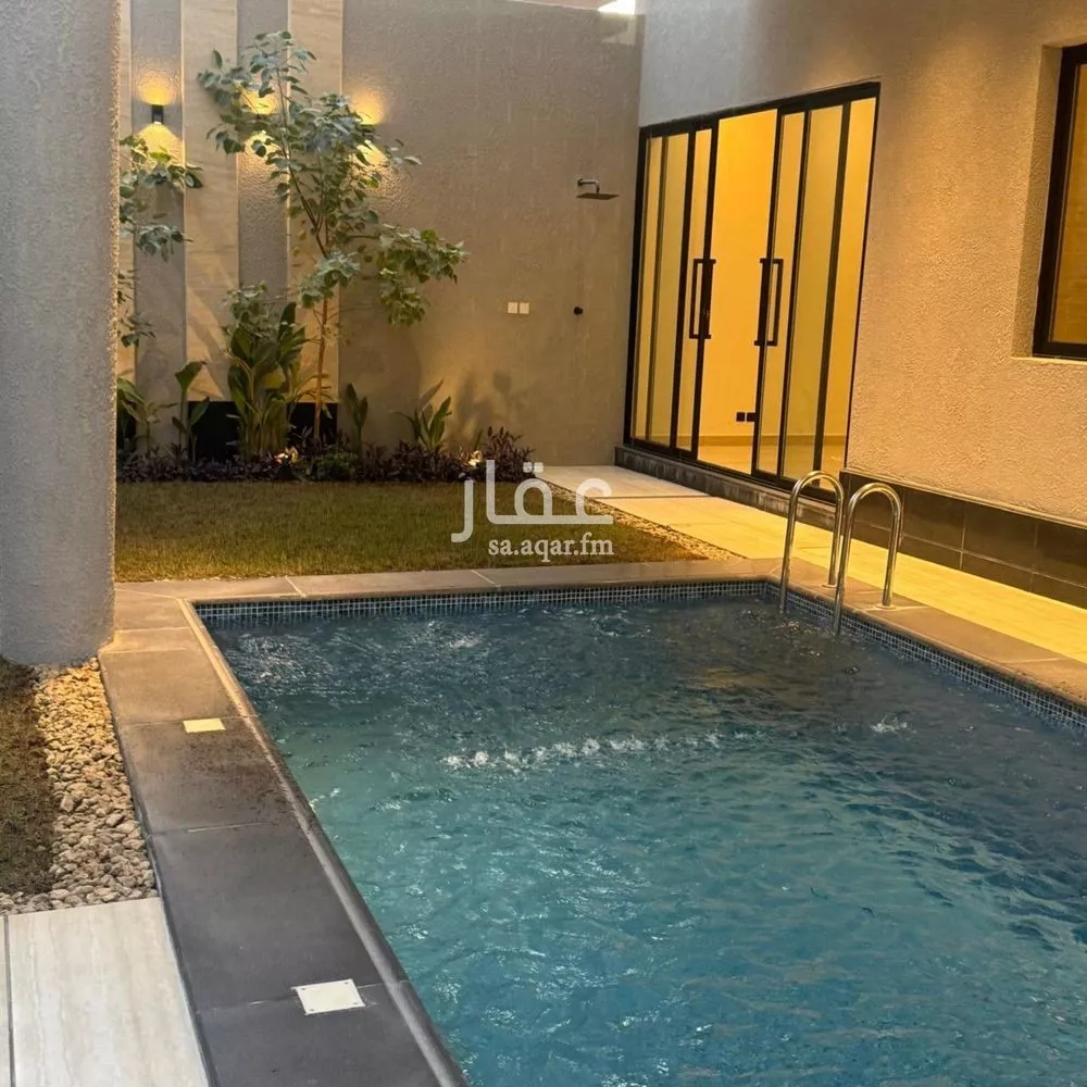 فيلا 5 غرف في الملقا 1