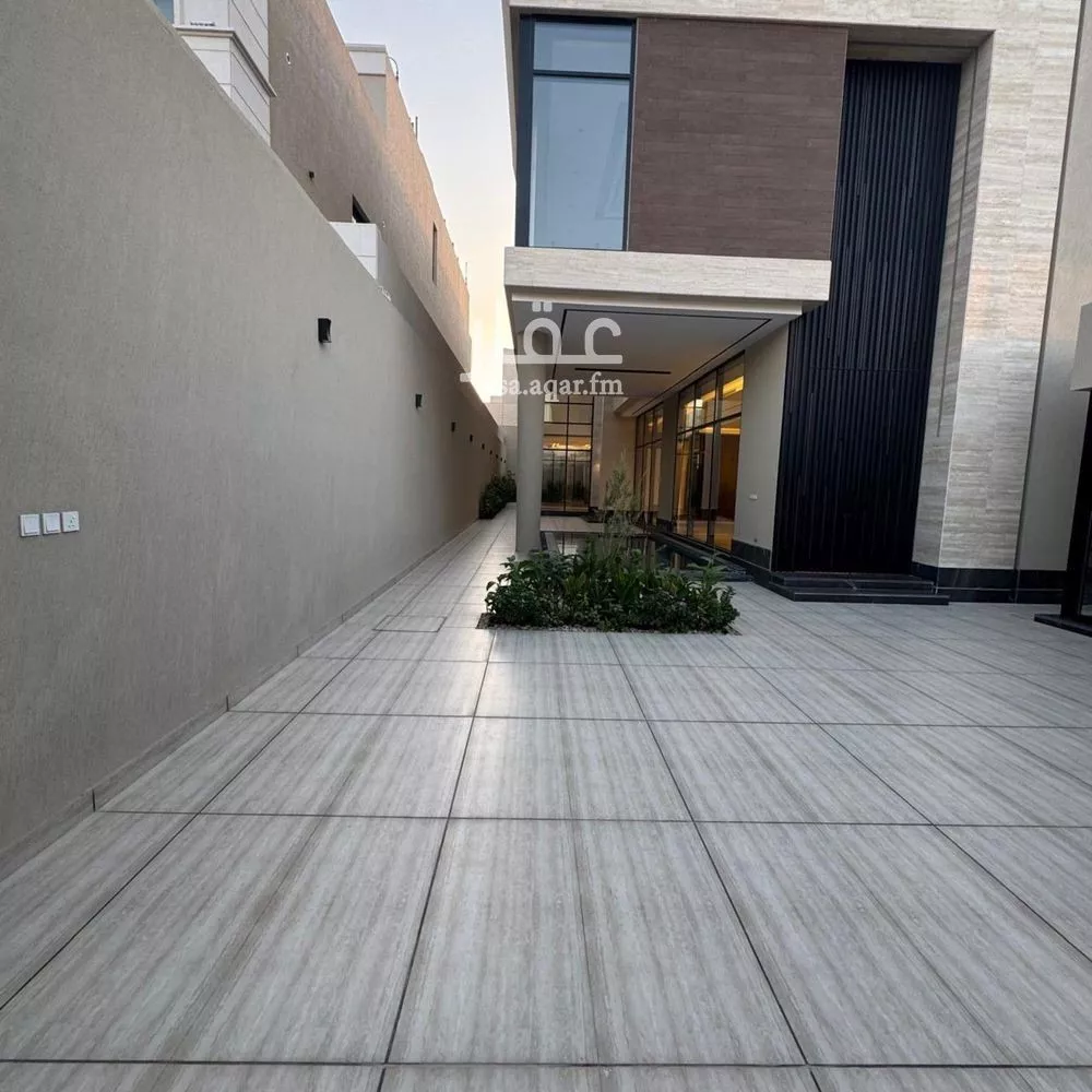 فيلا 5 غرف في الملقا 5