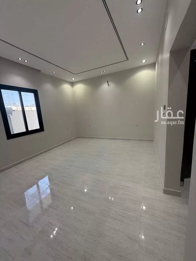 عمارة 378 م² في العكيشية 2