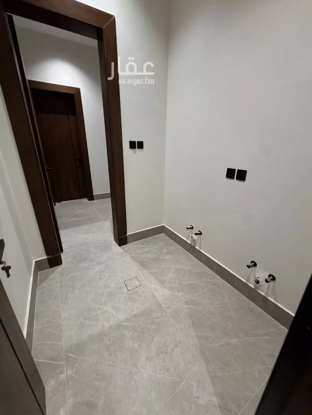 فيلا 5 غرف في النرجس 3