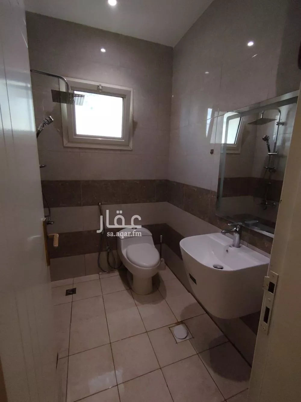 شقة 2 غرف في العارض 5