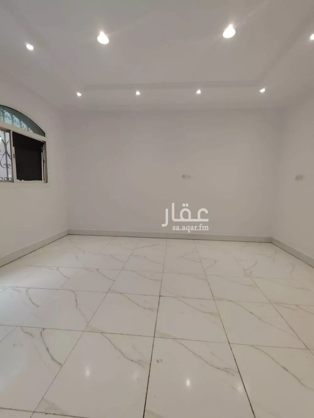 شقة 1 غرف في العقيق 1