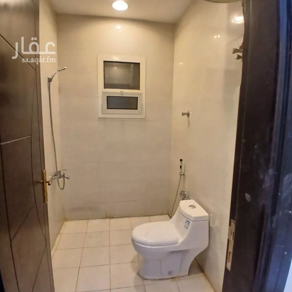 شقة 1 غرف في الخليج 5