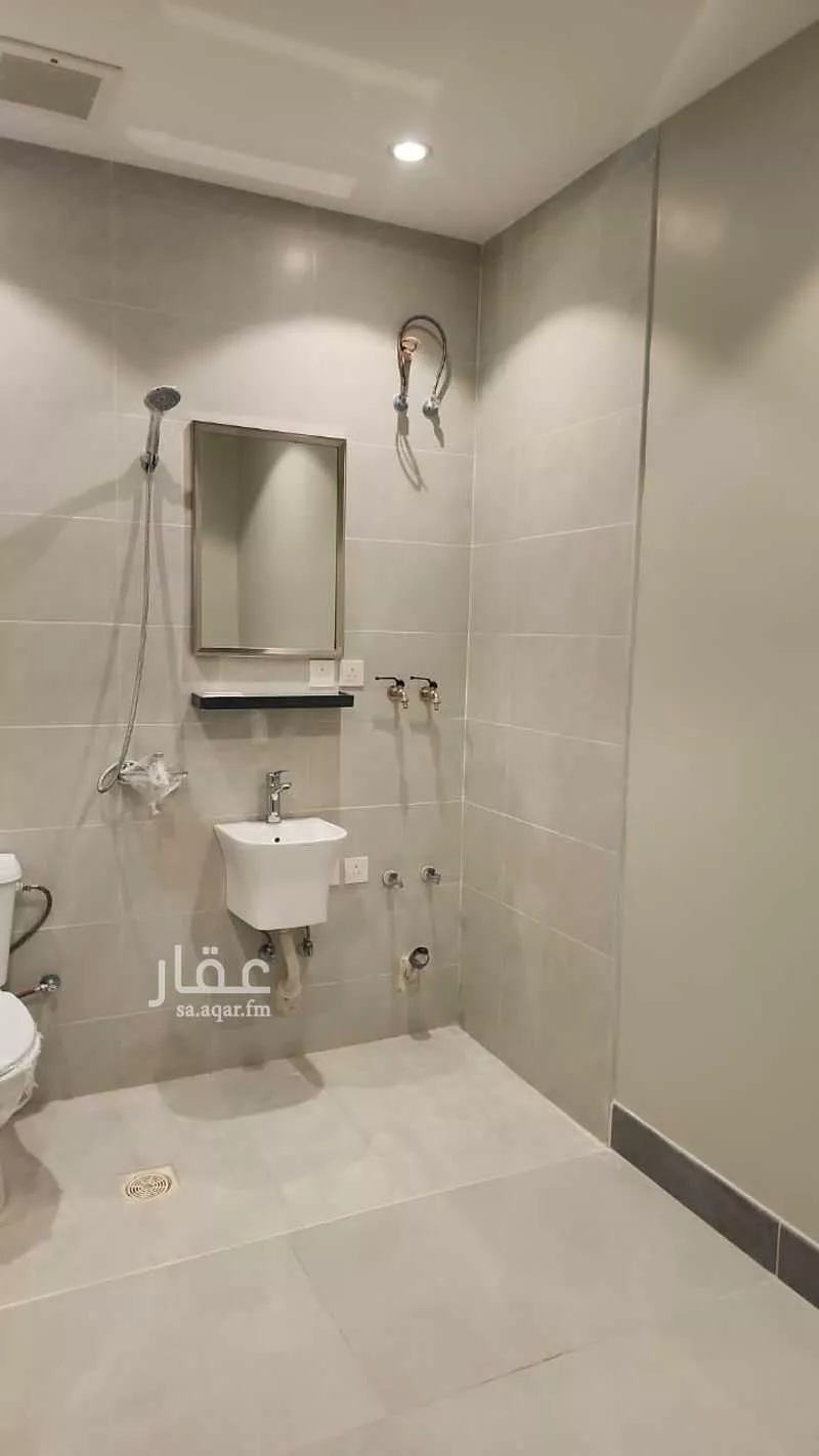 6 bedroom apartment in Al Hamdaniyah, Jeddah 19