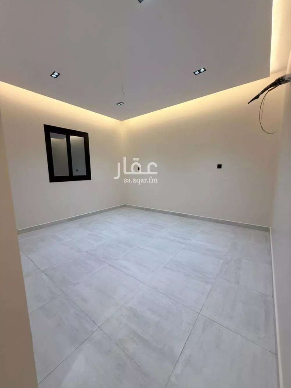 شقة 2 غرف في النزهة 4