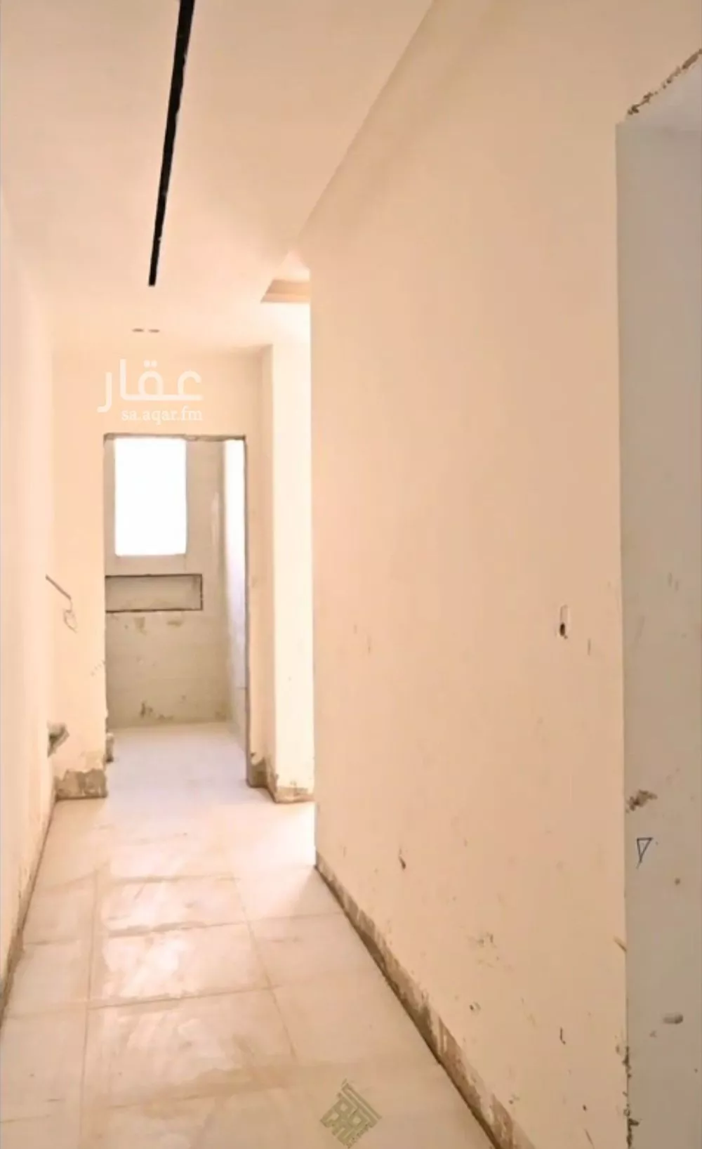 شقة 4 غرف في النزهة 4