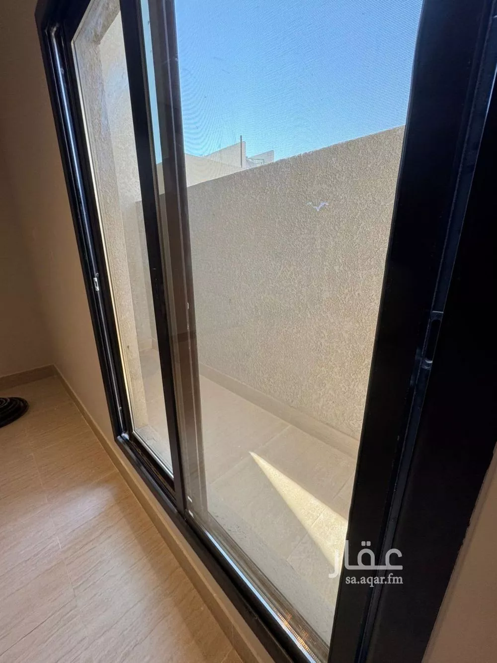 شقة 3 غرف في الرمال 2