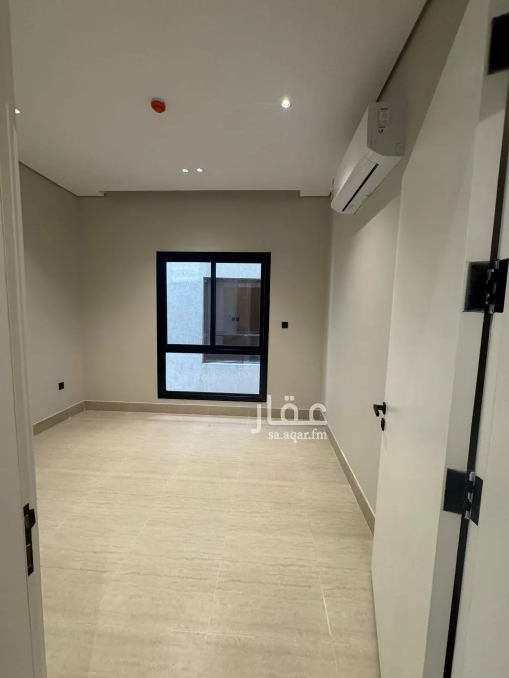 شقة 3 غرف في الرمال 3