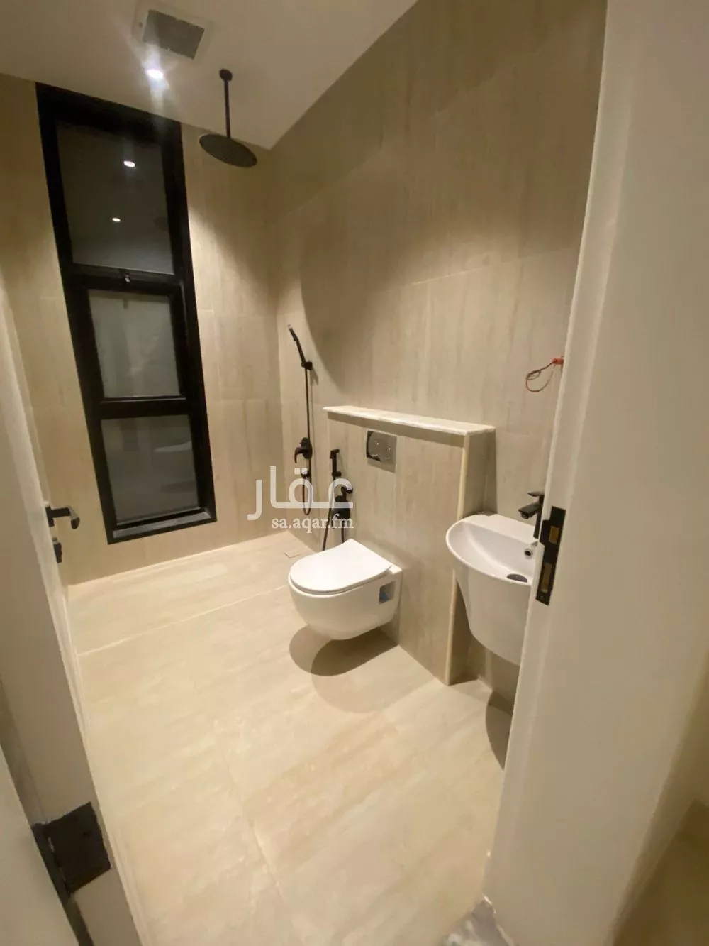 شقة 4 غرف في الرمال 2