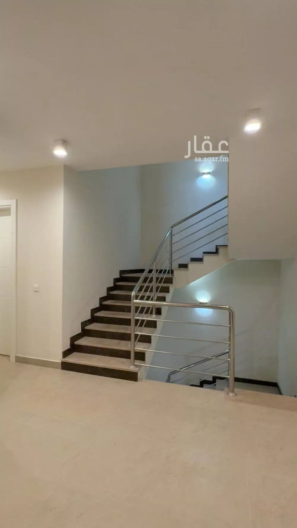 فيلا 9 غرف في الرمال 2