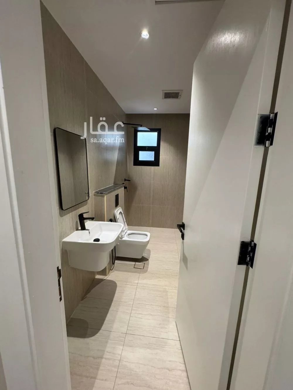 شقة 3 غرف في الرمال 1