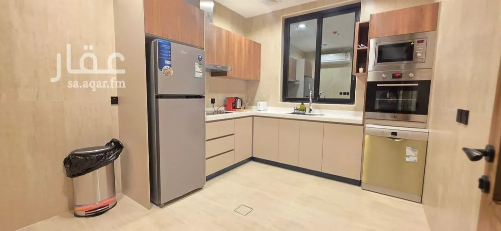 شقة 3 غرف في الحمرا 5