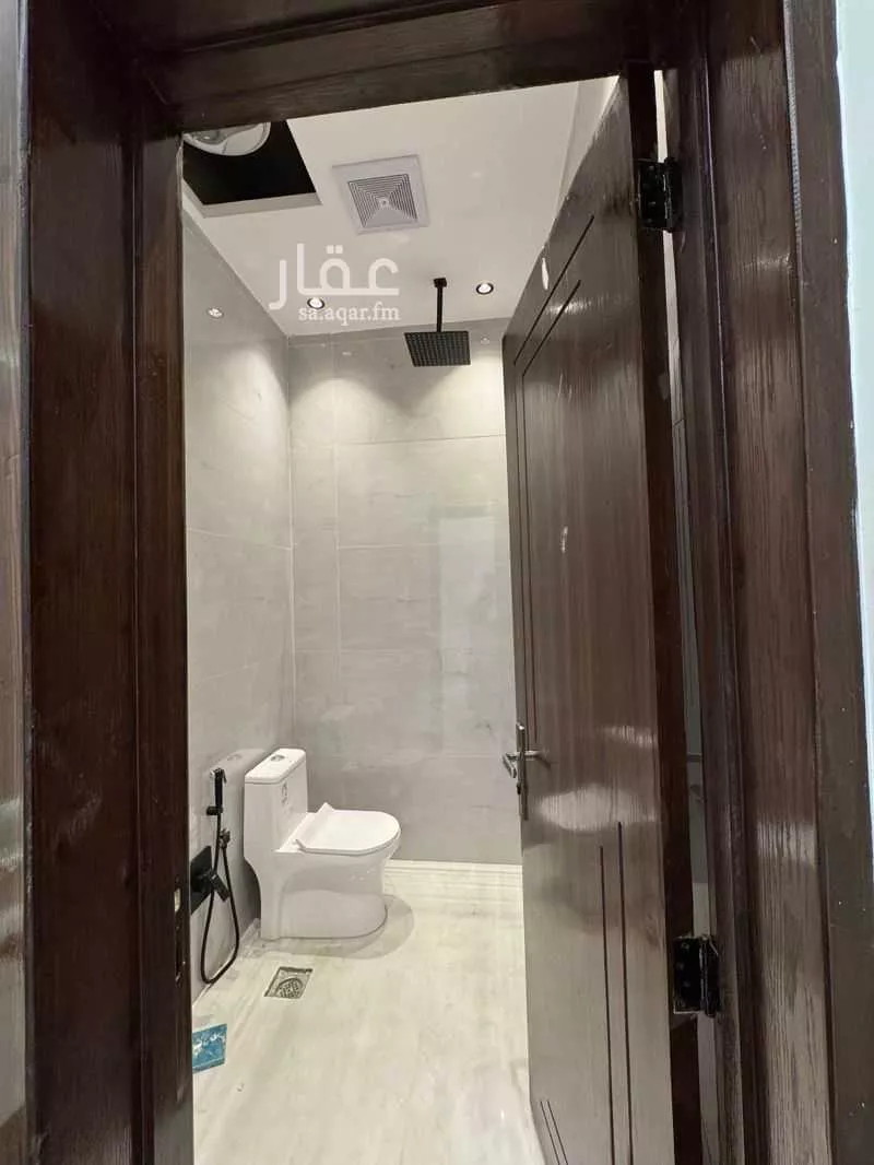 فيلا 4 غرف في المعيزلة، الرياض 5