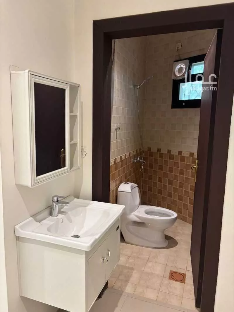 دور 4 غرف في عرقة 3