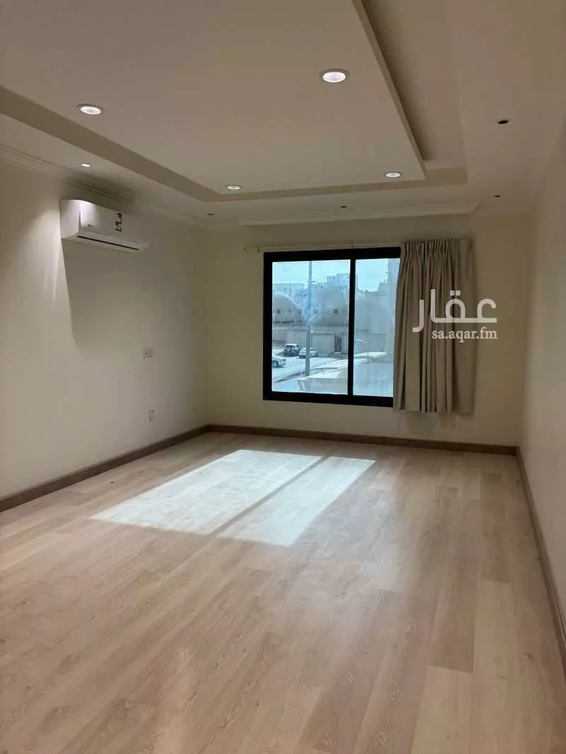 دور 4 غرف في عرقة 1