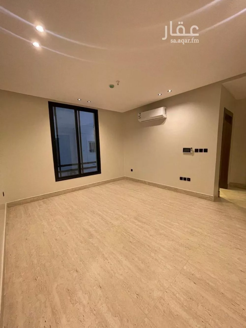 5 bedroom apartment in Al Hamra 3