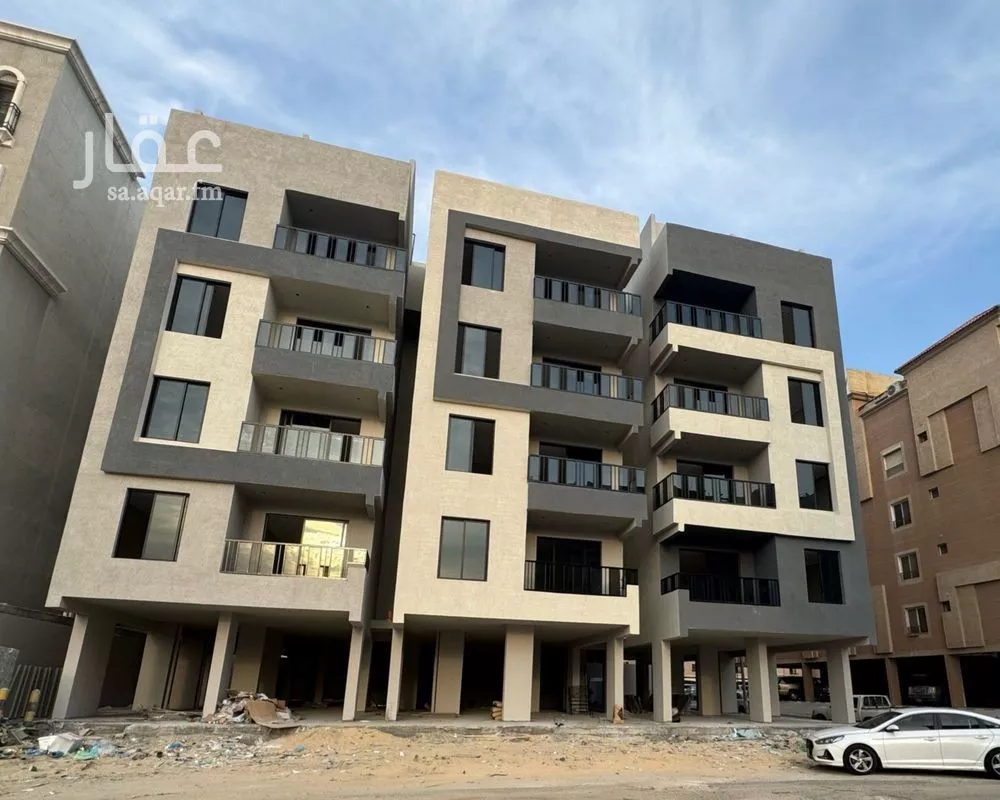 شقة 5 غرف في الحمرا 3