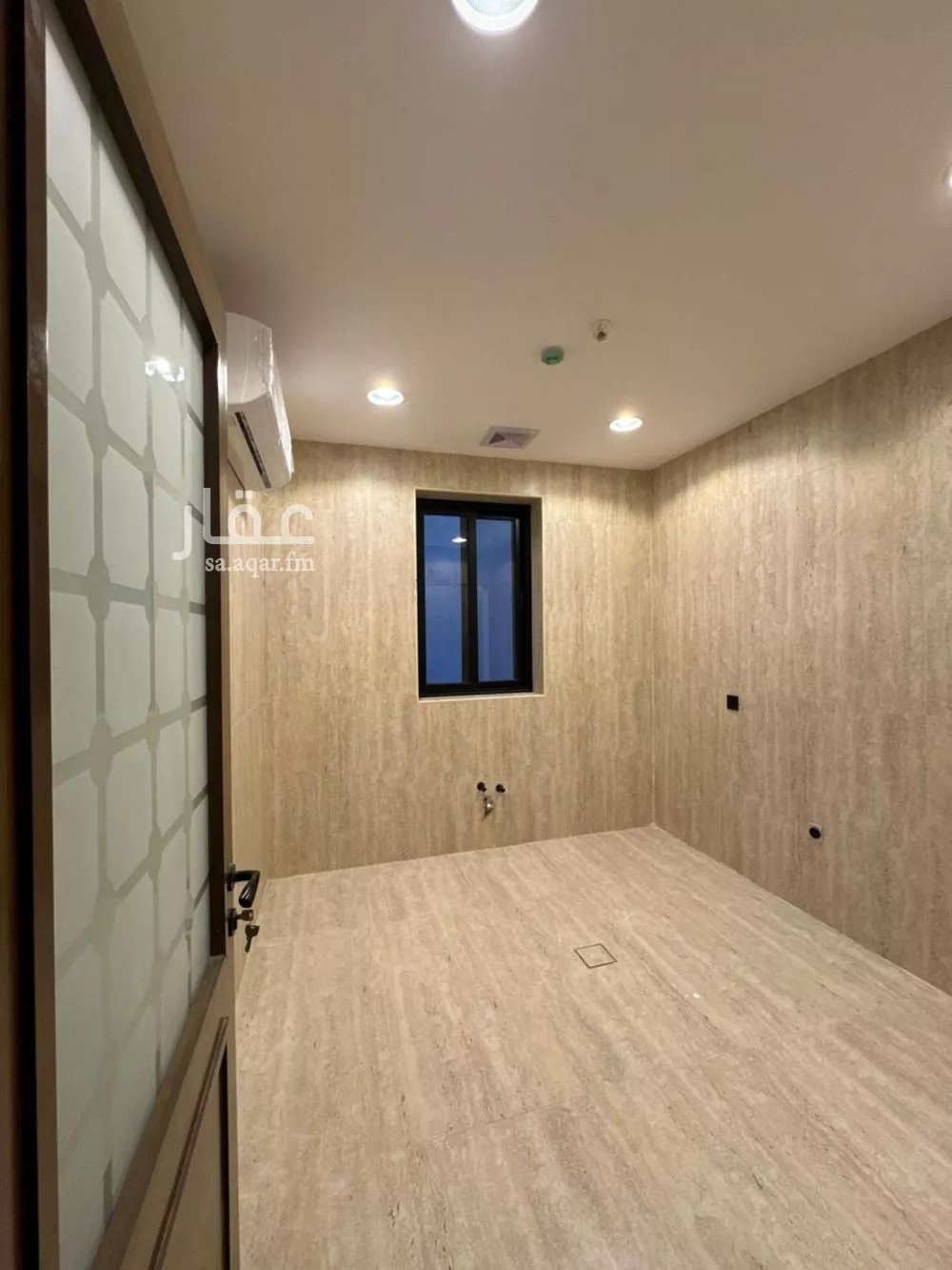 5 bedroom apartment in Al Hamra 4