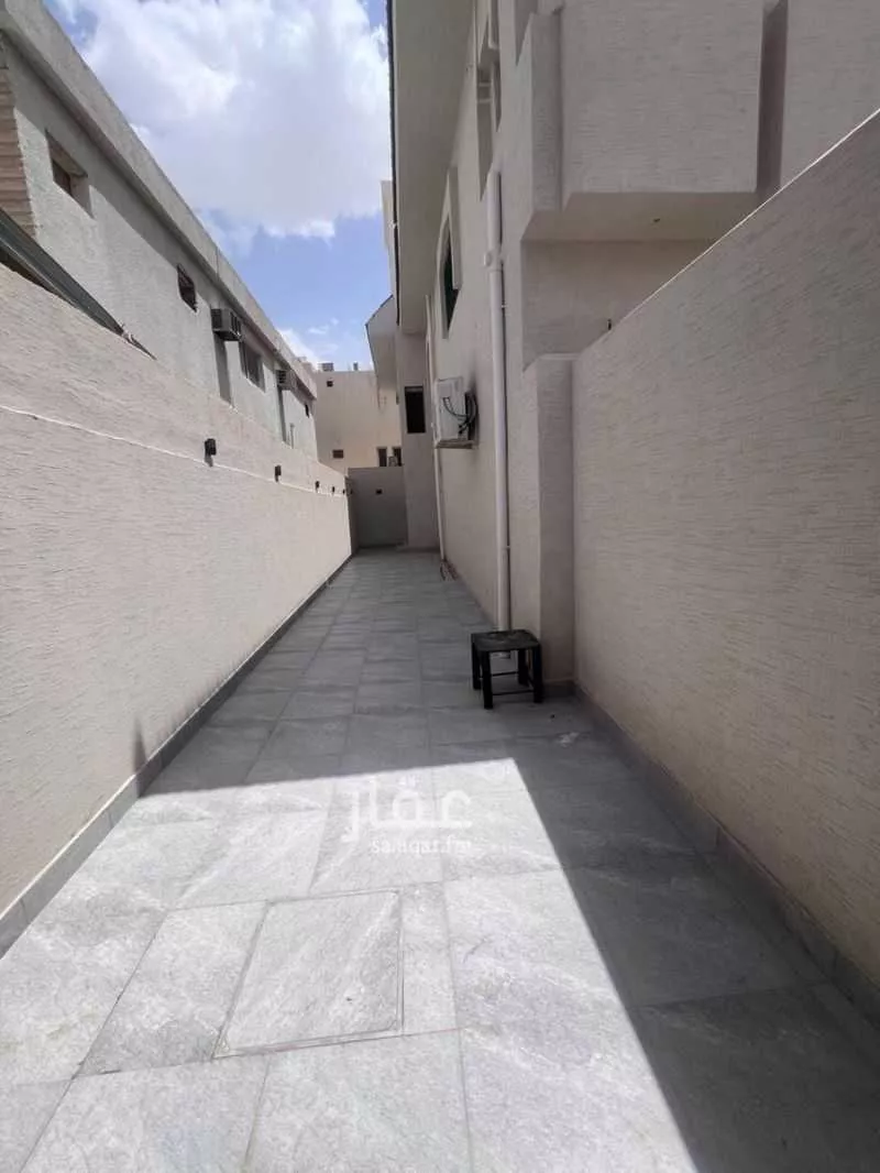 دور 4 غرف في المعذر الشمالي 3