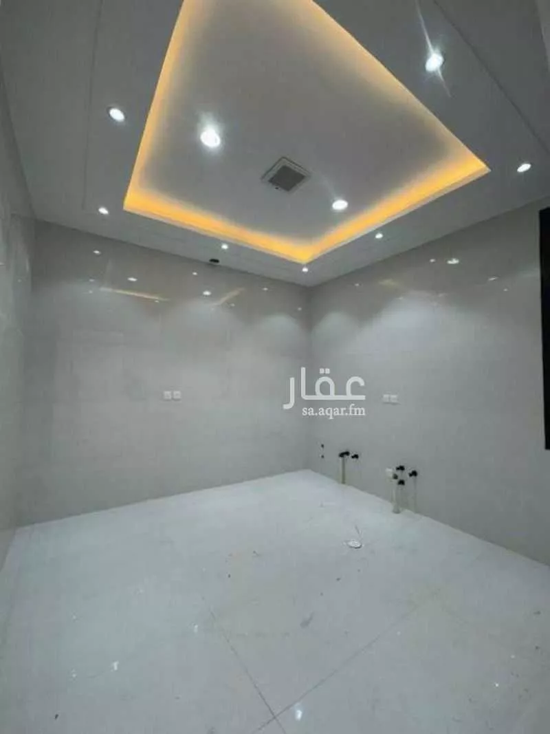 4 bedroom apartment in Al Qairawan 5