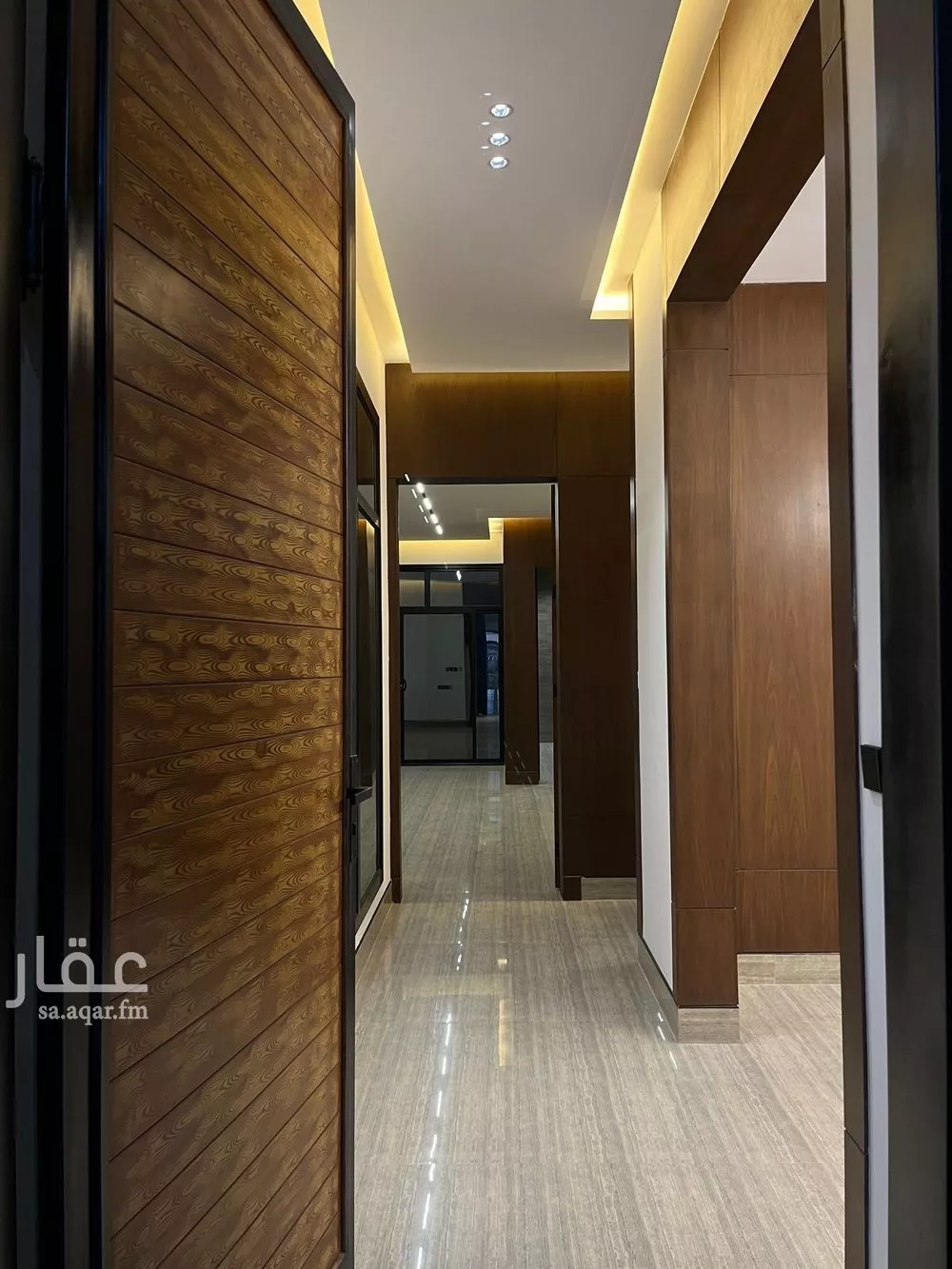 6 bedroom villa in Al Mahdiyyah 3