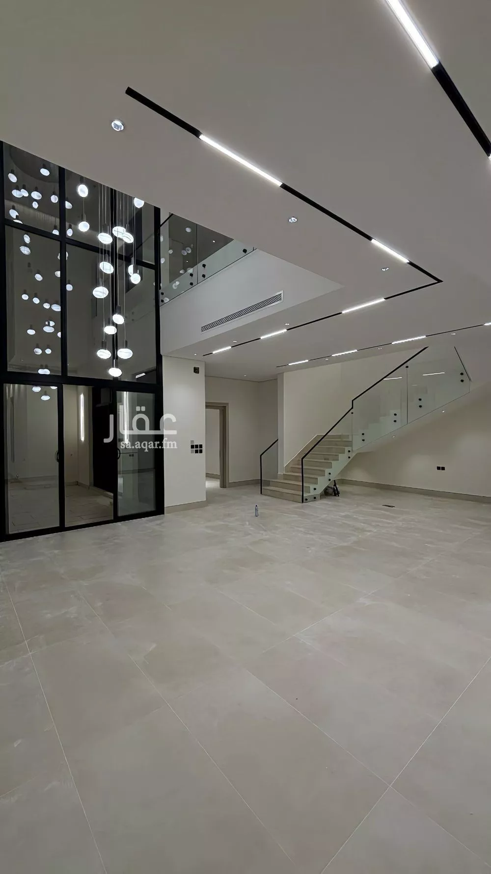 فيلا 6 غرف في المهدية 5