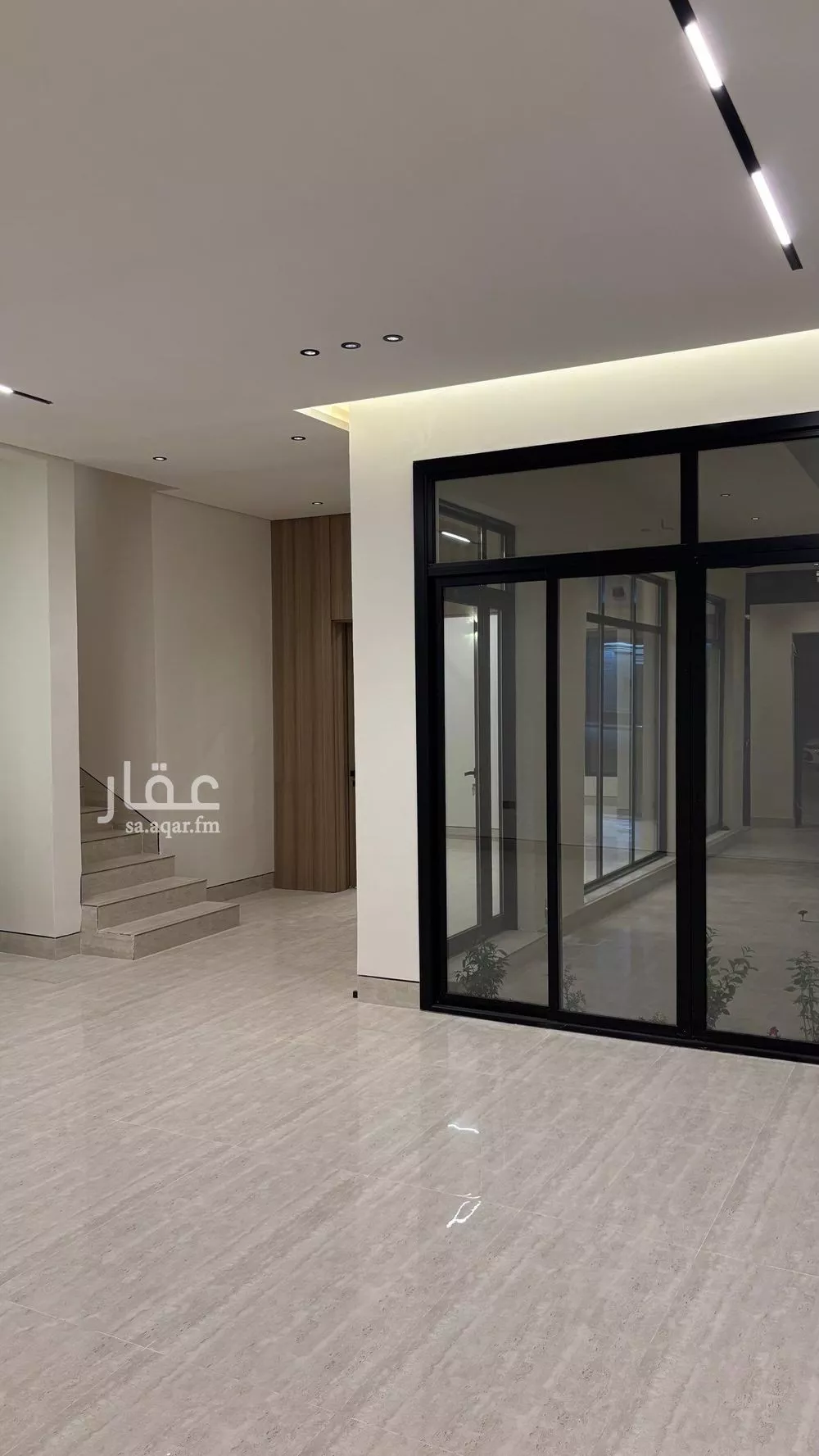 فيلا 6 غرف في المهدية 5