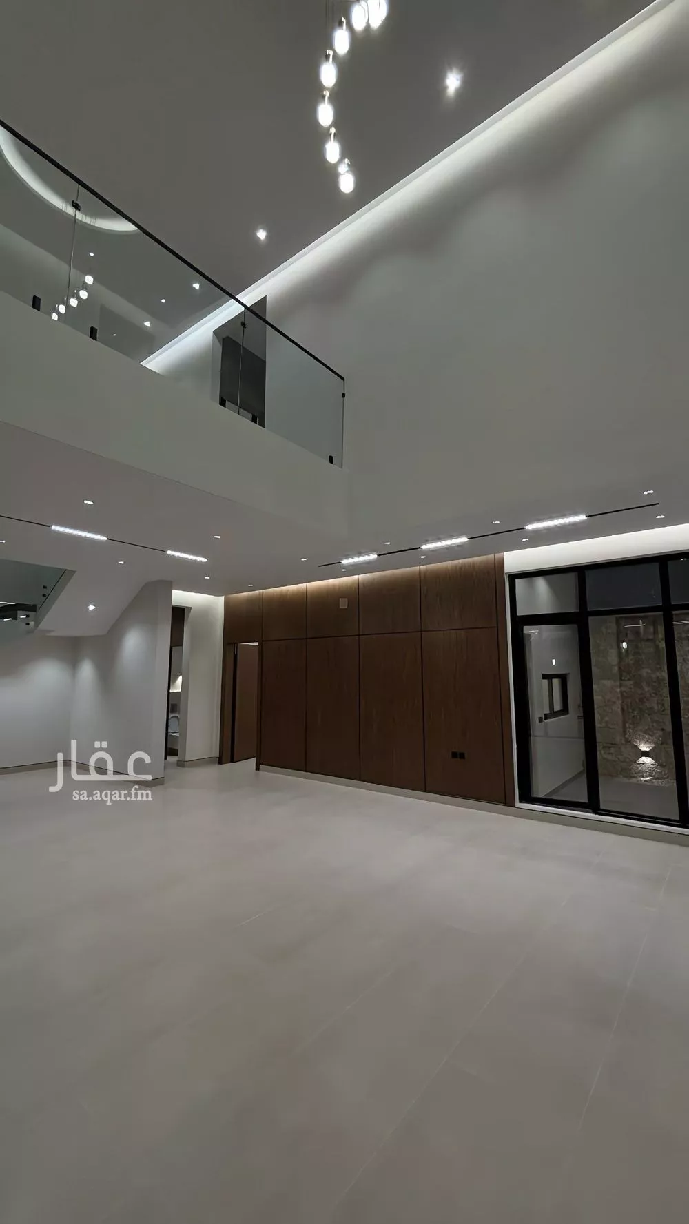 فيلا 7 غرف في المهدية 5