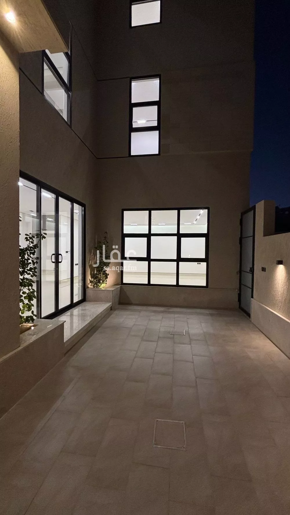 6 bedroom villa in Al Mahdiyyah 3