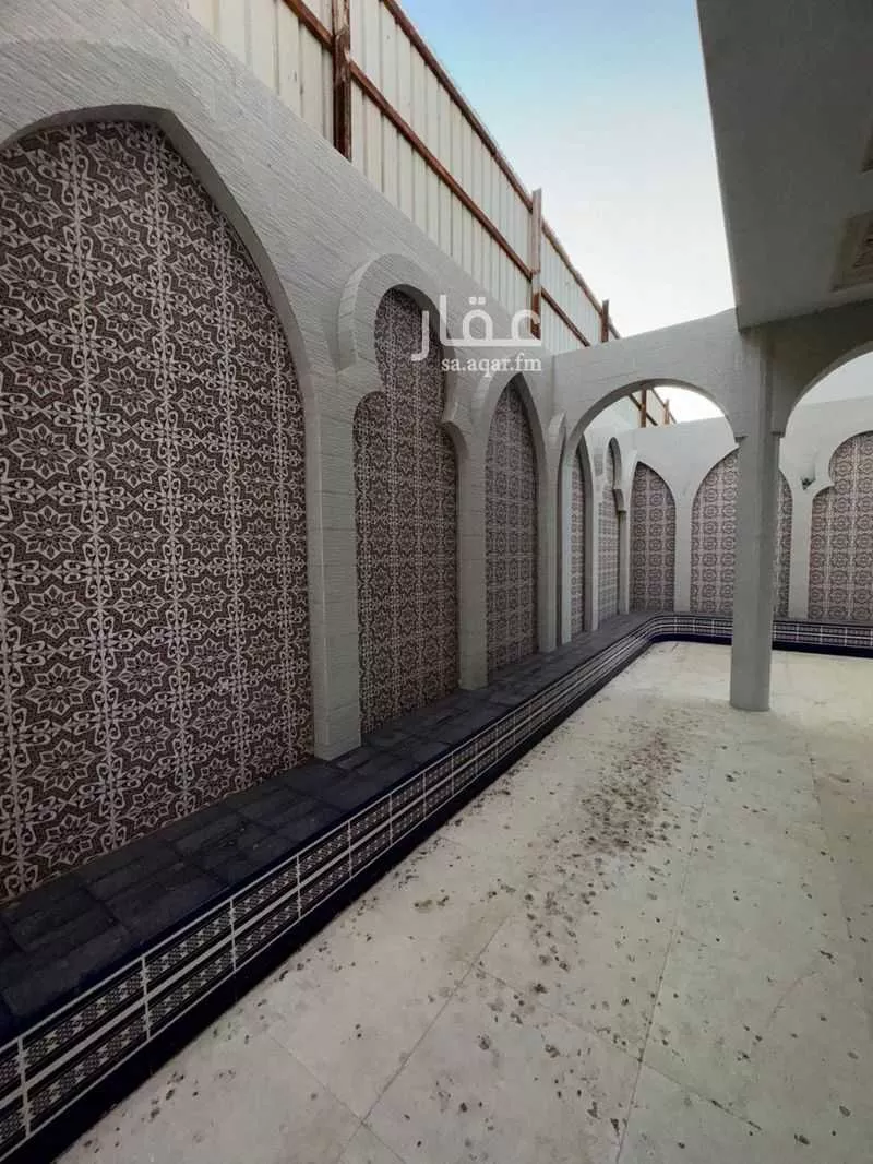 6 bedroom villa in Al Khalidiyyah 5