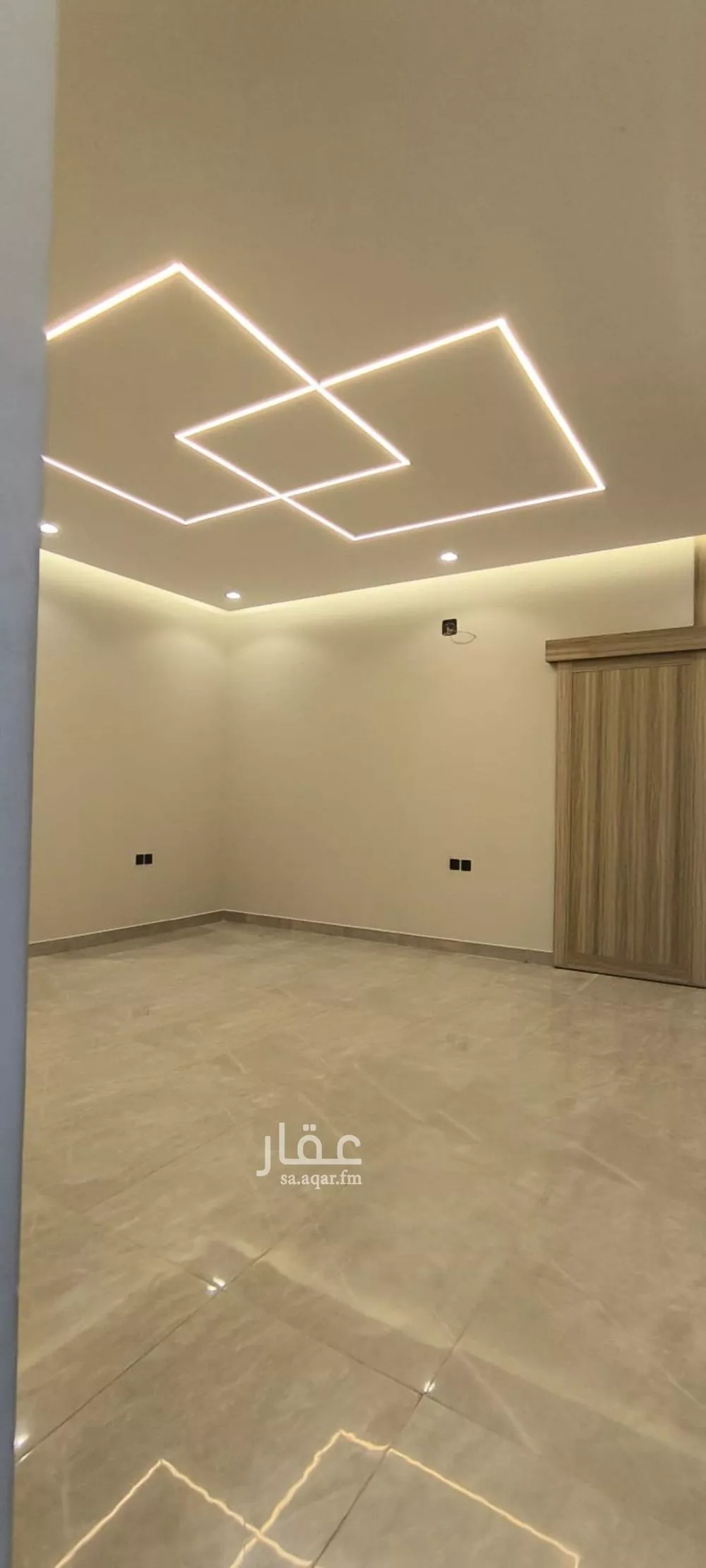 5 bedroom villa in Al Janadriyah 2