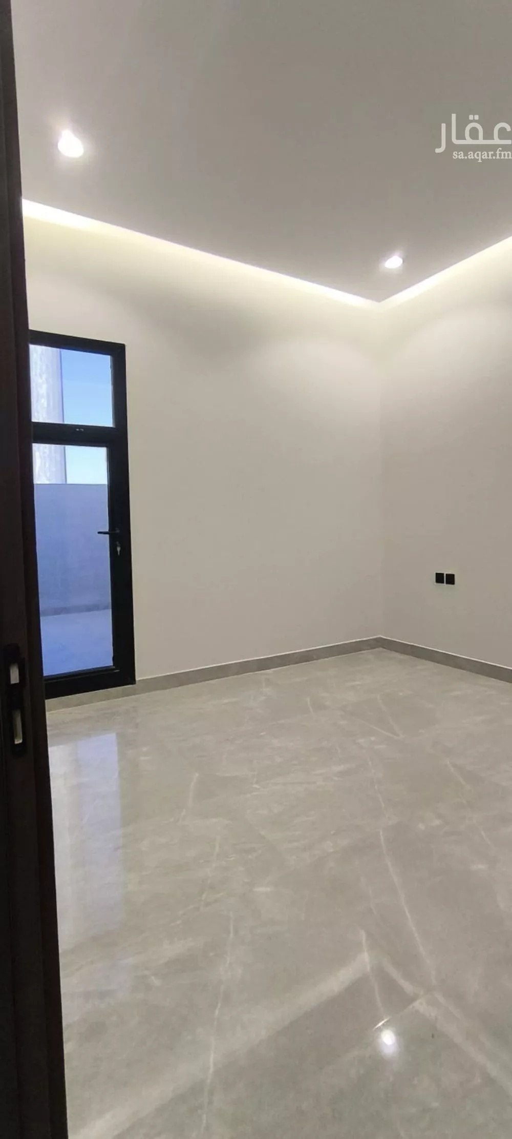 3 bedroom floor in Al Janadriyah 5