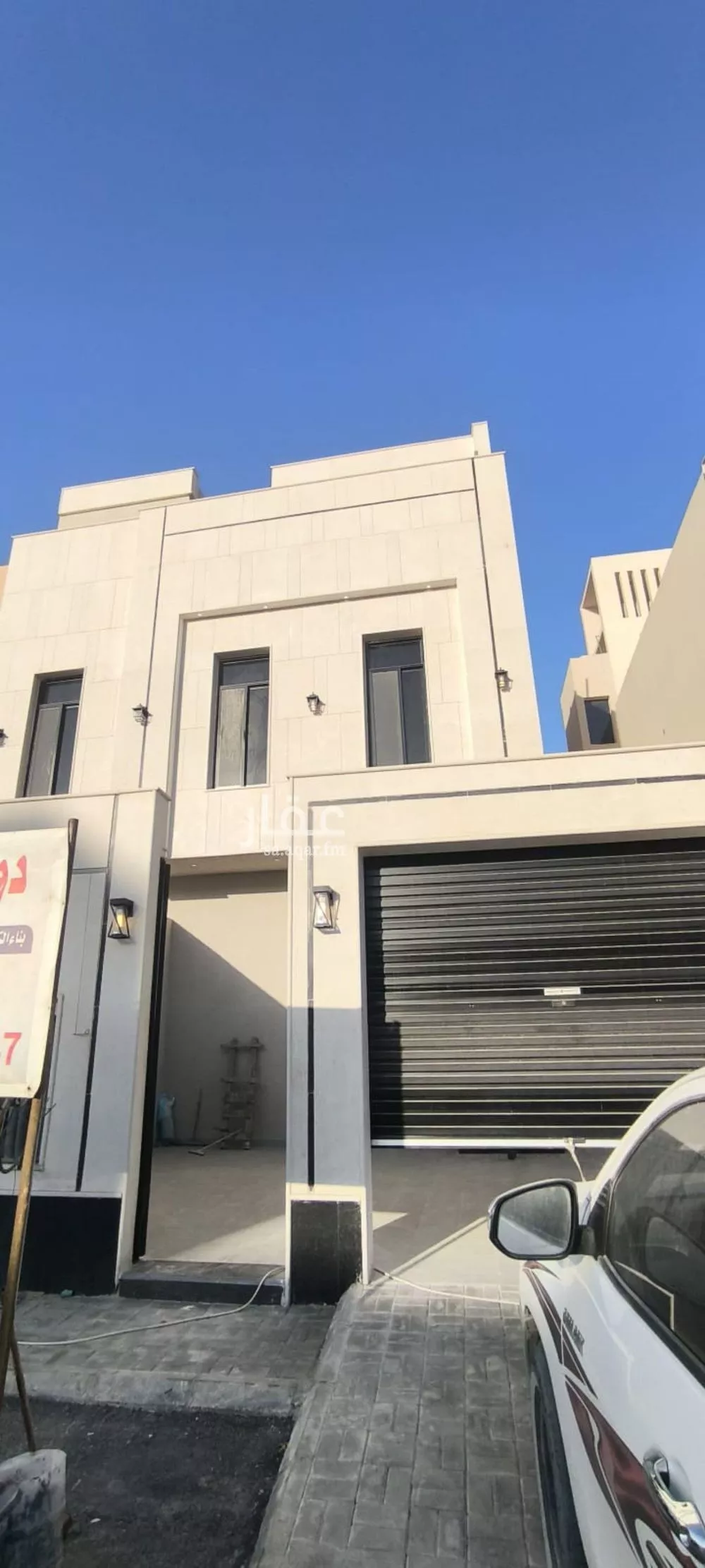 5 bedroom villa in Al Janadriyah 1