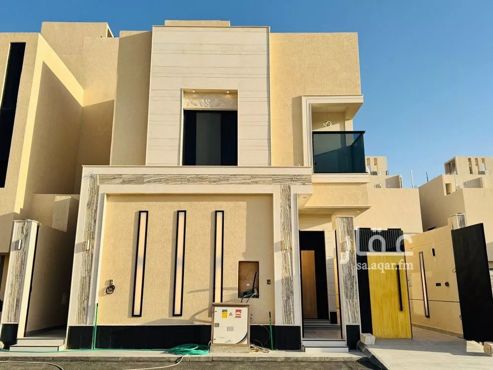 6 bedroom villa in Al Rimal 2