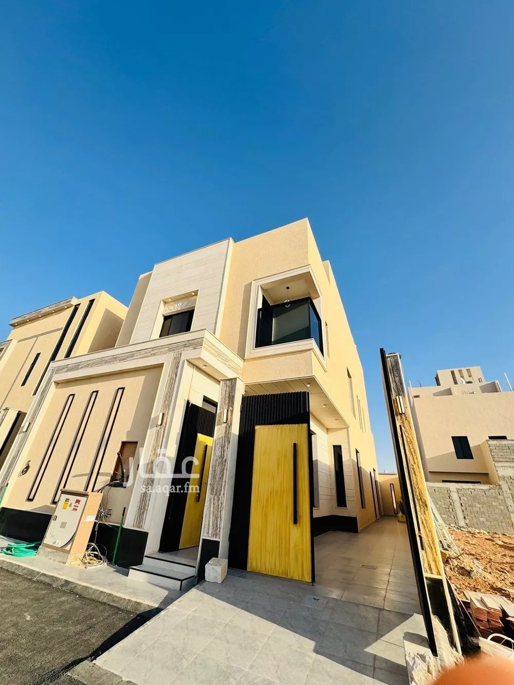 6 bedroom villa in Al Rimal 3