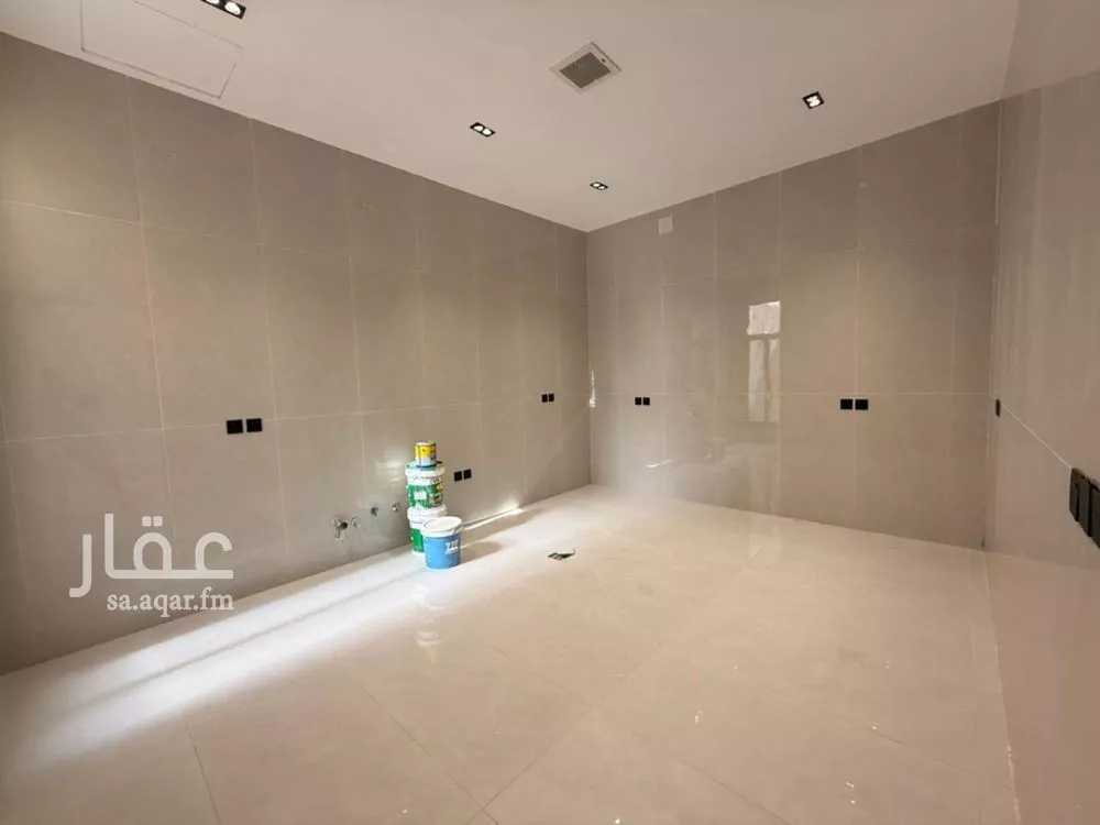 فيلا 6 غرف في الرمال 2